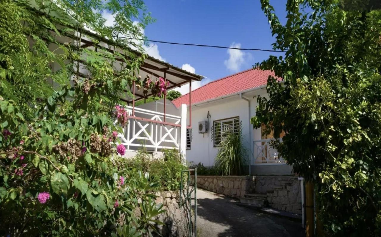 Dom wakacyjny Maison De Vacanze Baie Sainte Anne